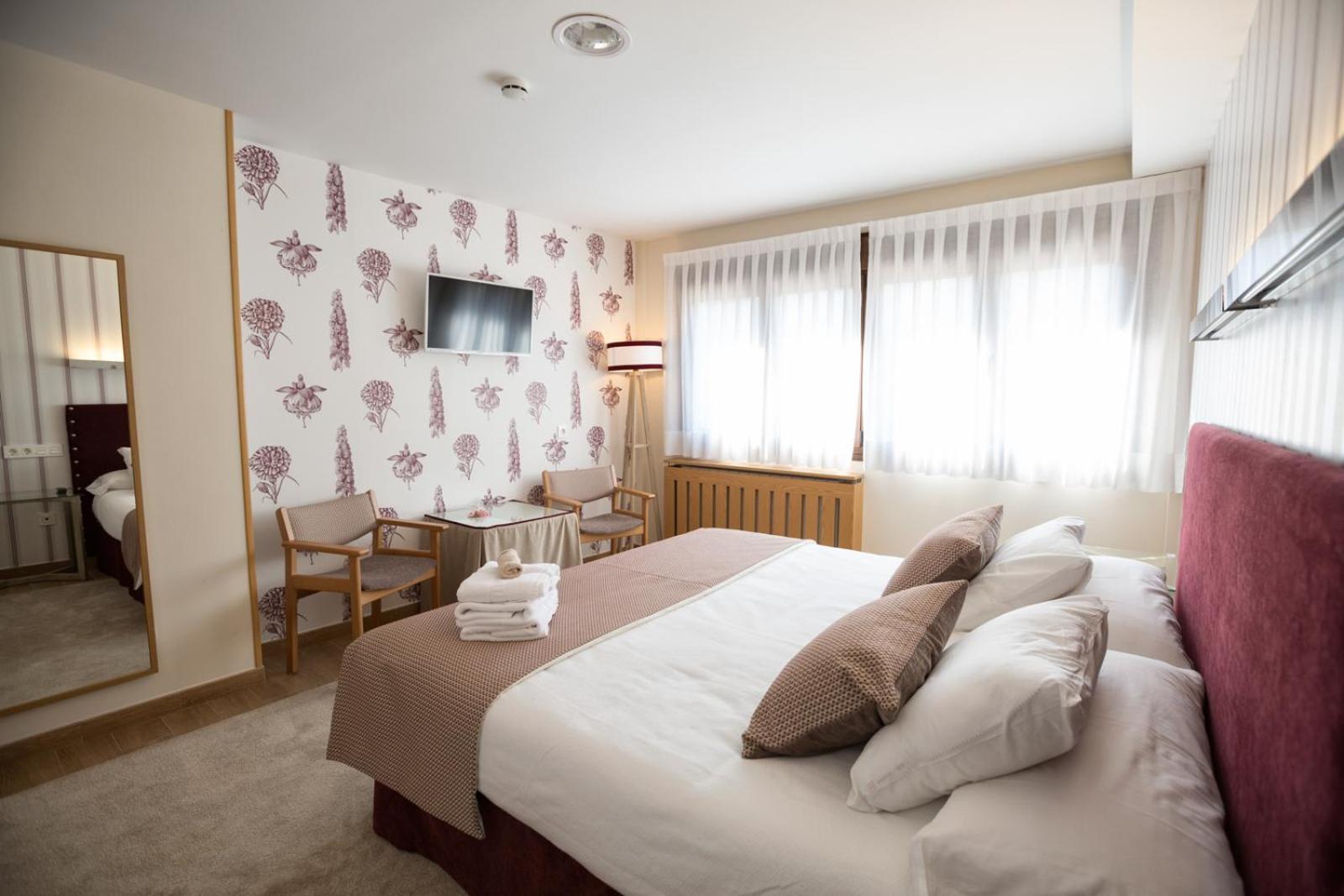 Hotel La Casona De Llerices Onís Екстериор снимка
