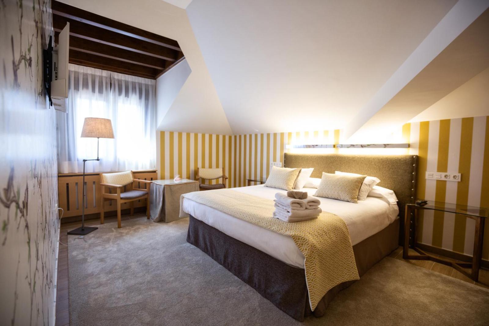 Hotel La Casona De Llerices Onís Екстериор снимка