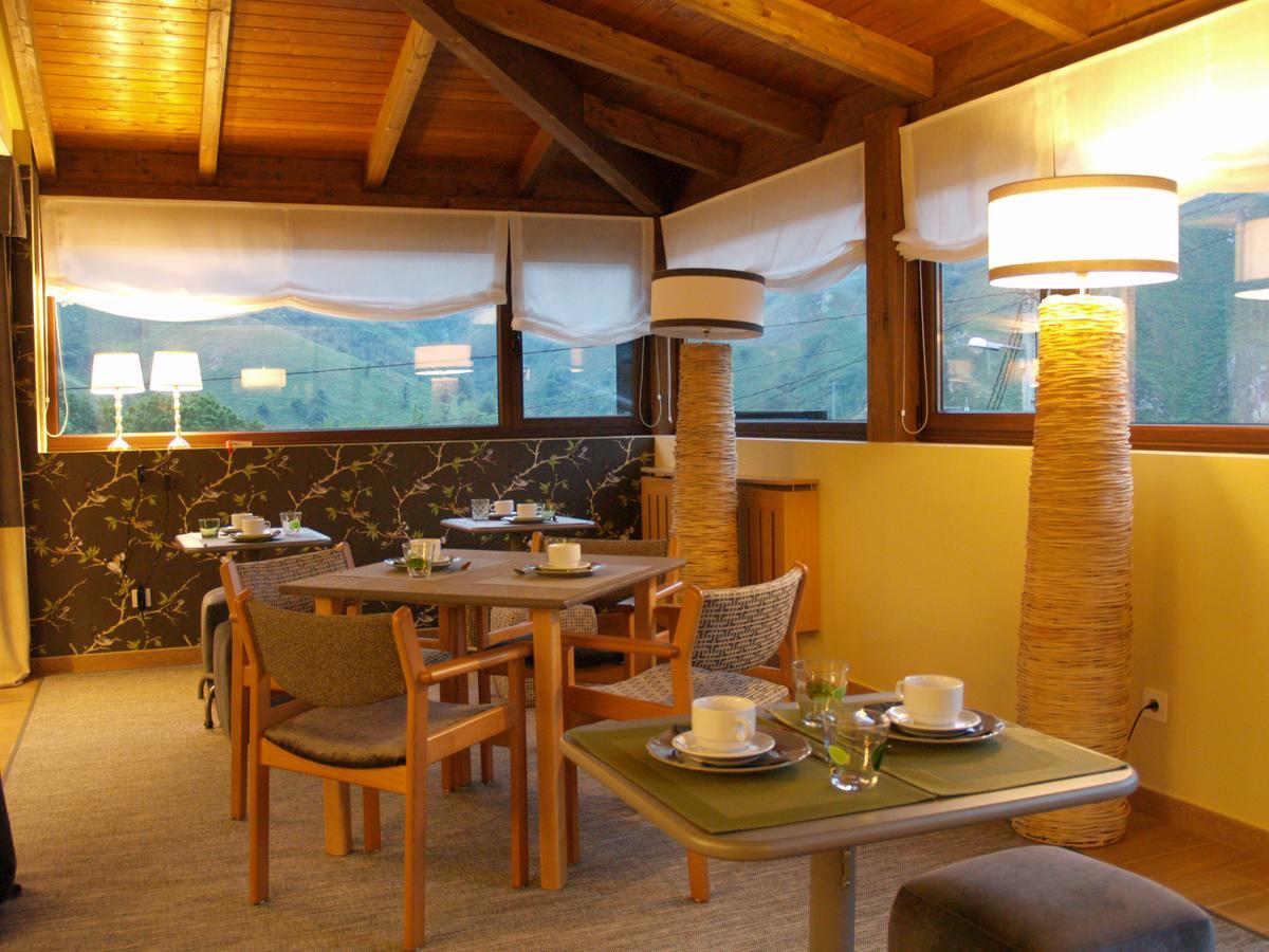 Hotel La Casona De Llerices Onís Екстериор снимка
