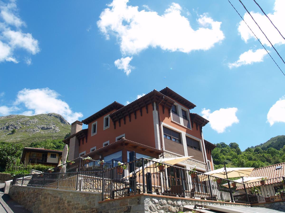 Hotel La Casona De Llerices Onís Екстериор снимка