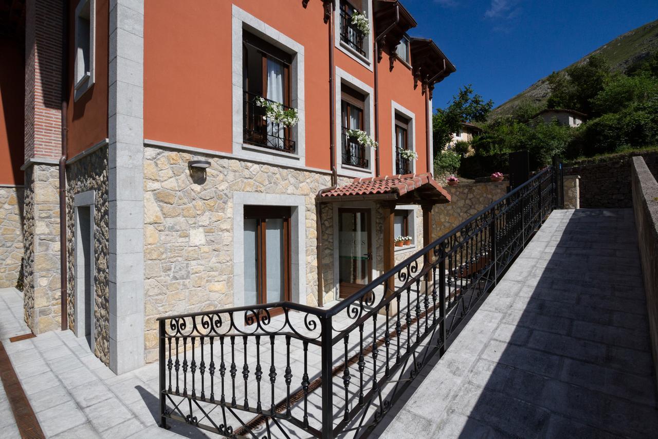 Hotel La Casona De Llerices Onís Екстериор снимка